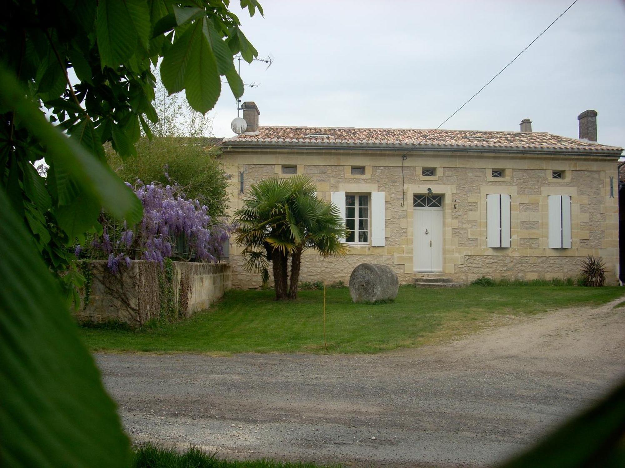 Sous Les Marronniers Bed & Breakfast Petit-Palais-et-Cornemps Luaran gambar